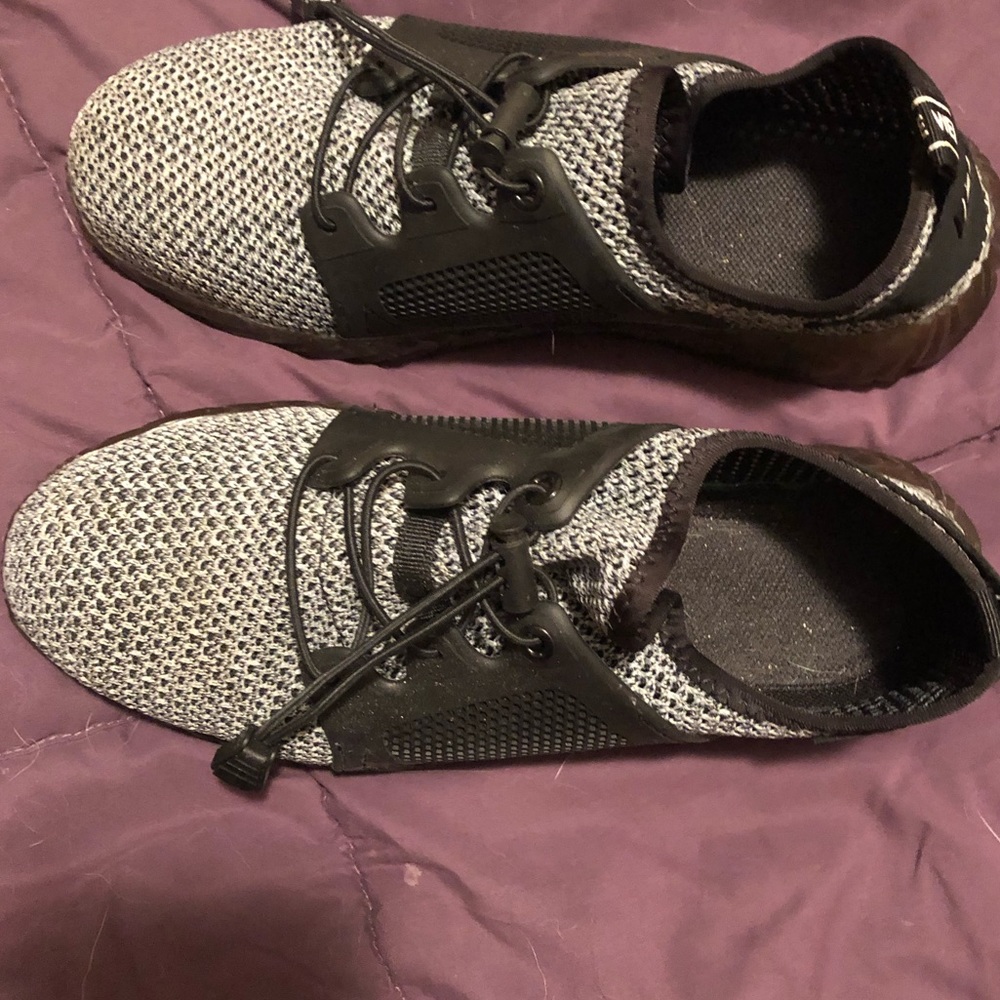 Adidas Die Weltmarke Shoes NWOT